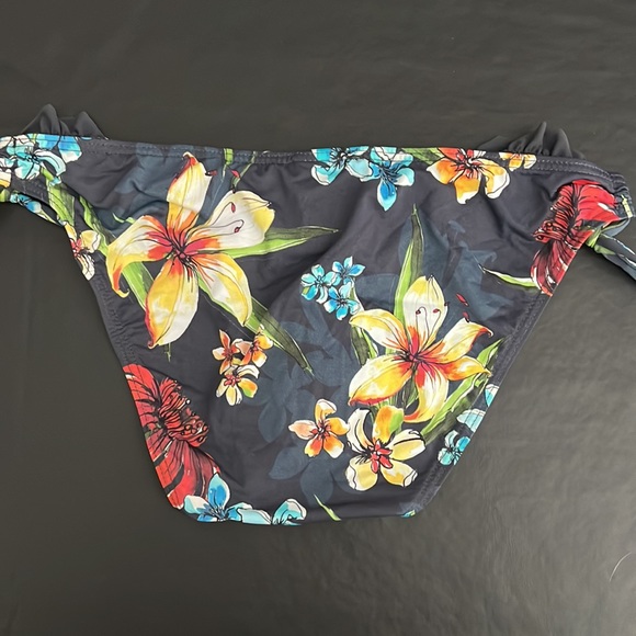 JETS by Jessika Allen Navy Floral Ruffle Tieside Bikini Bottom US Sz 6 - NWT! - Picture 5 of 9